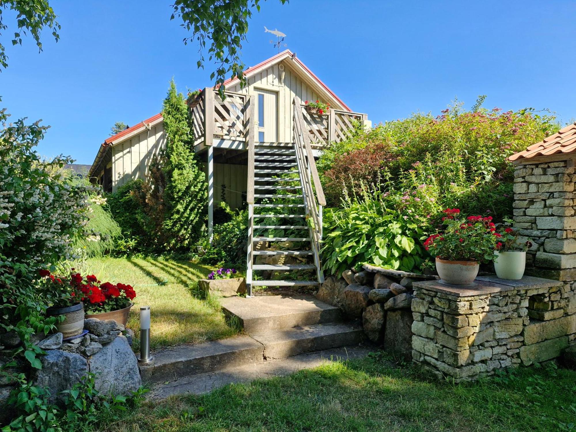 Piibelehe Guest Accommodation Kuressaare Dış mekan fotoğraf