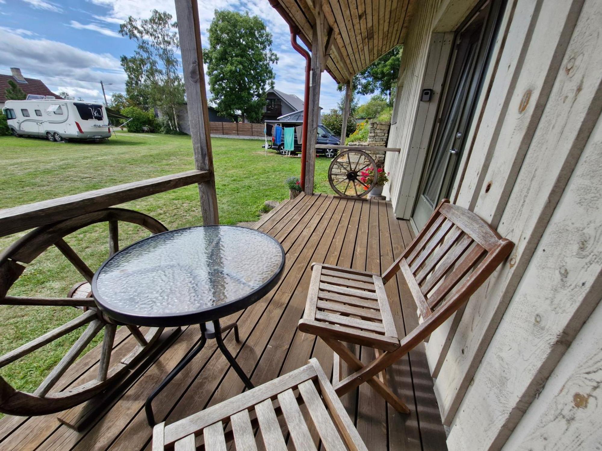Piibelehe Guest Accommodation Kuressaare Dış mekan fotoğraf