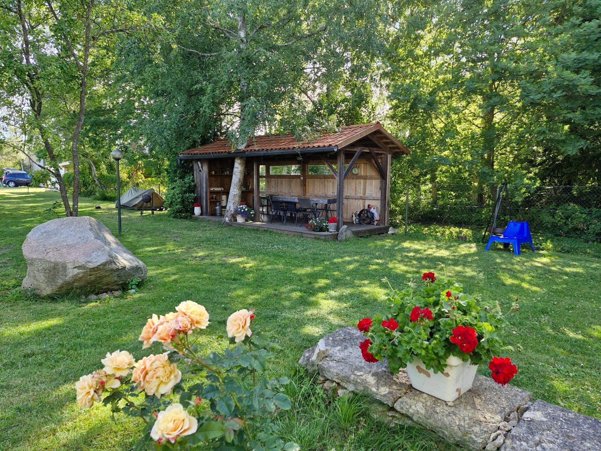 Piibelehe Guest Accommodation Kuressaare Dış mekan fotoğraf